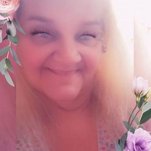 Meet your Posher, Joni